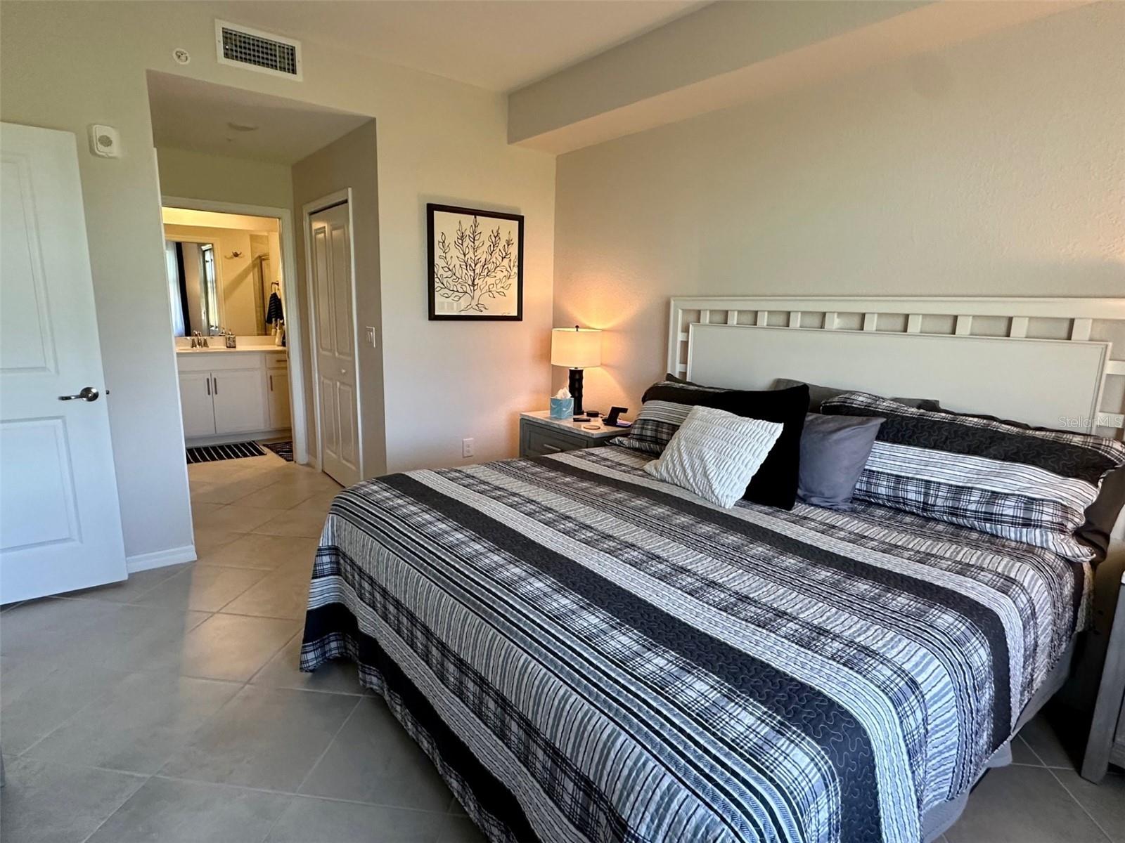 WELLEN PARK GOLF & COUNTRY CLUB - Residential Lease