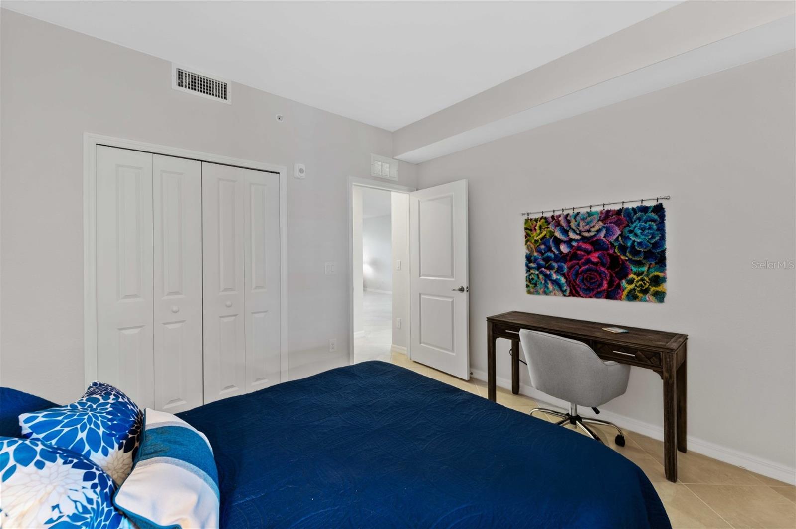 WELLEN PARK GOLF & COUNTRY CLUB - Residential Lease