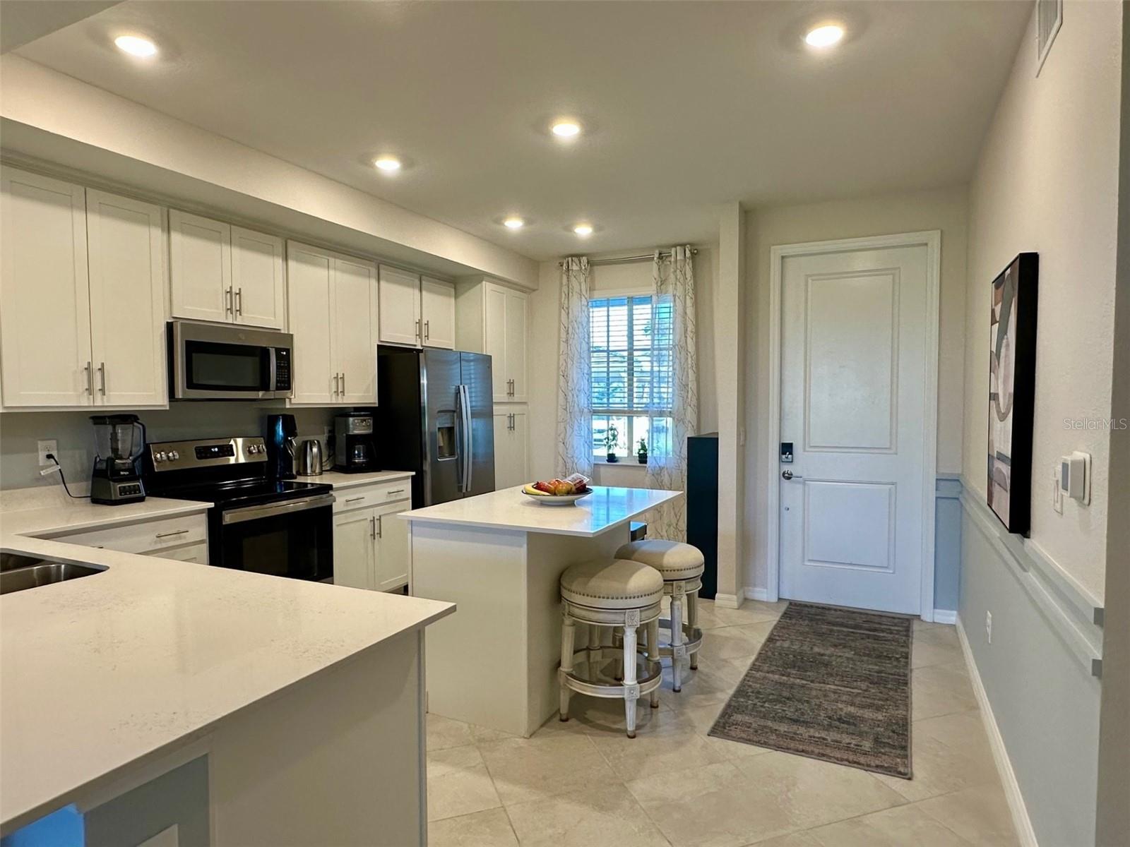 WELLEN PARK GOLF & COUNTRY CLUB - Residential Lease