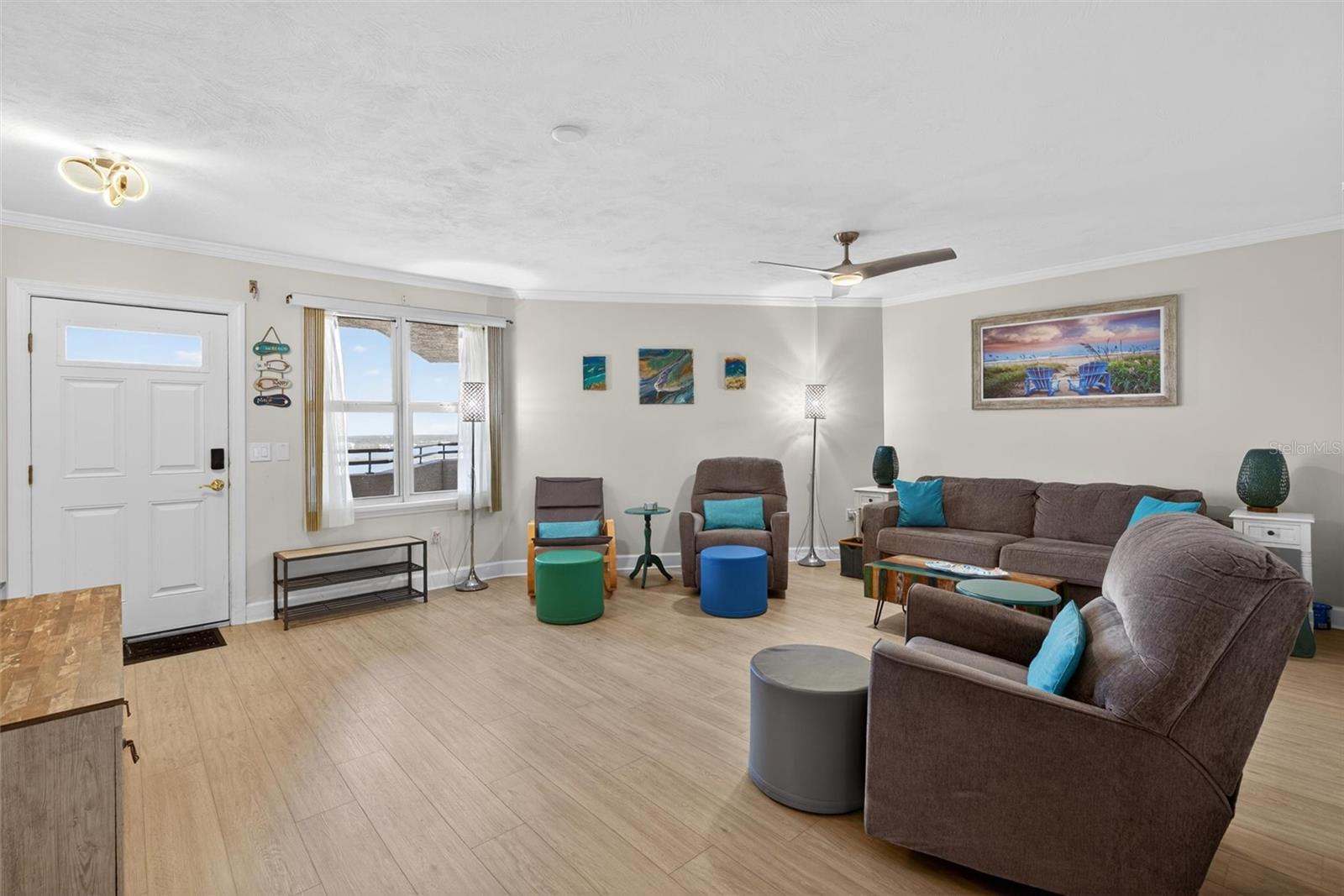 DIMUCCI TWIN TOWERS N & S - Residential