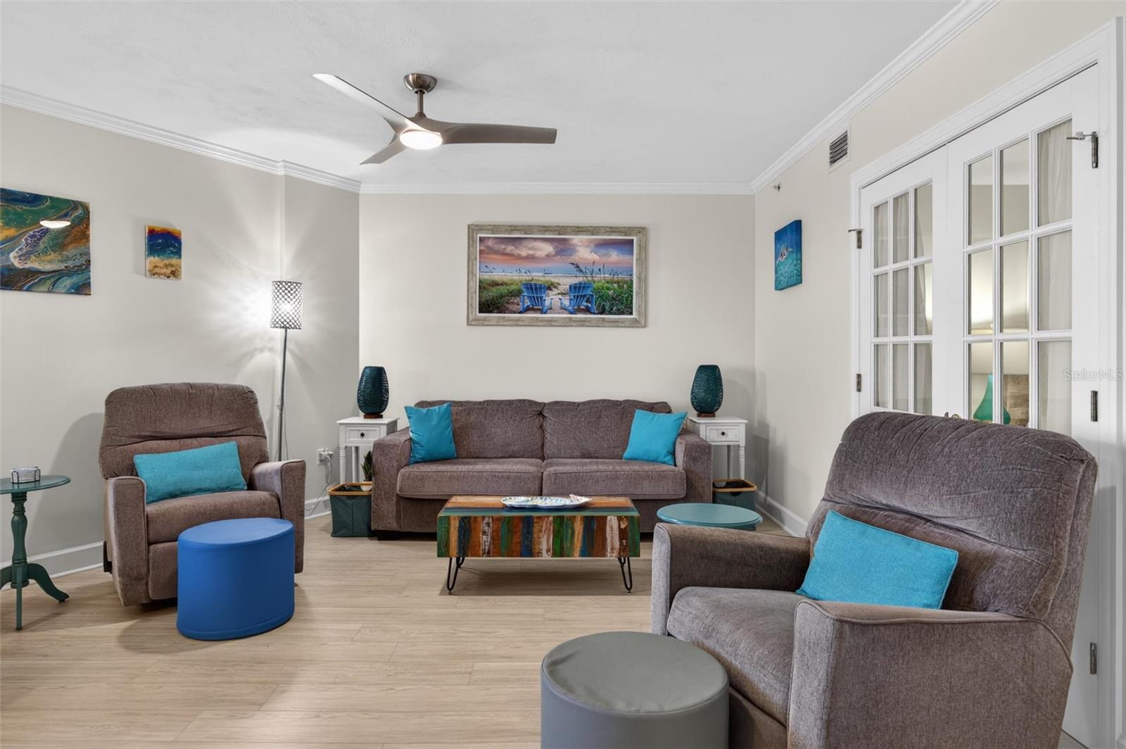 DIMUCCI TWIN TOWERS N & S - Residential