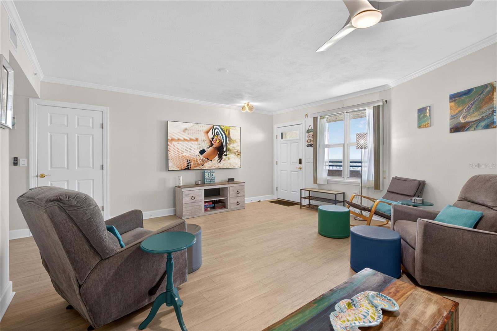 DIMUCCI TWIN TOWERS N & S - Residential