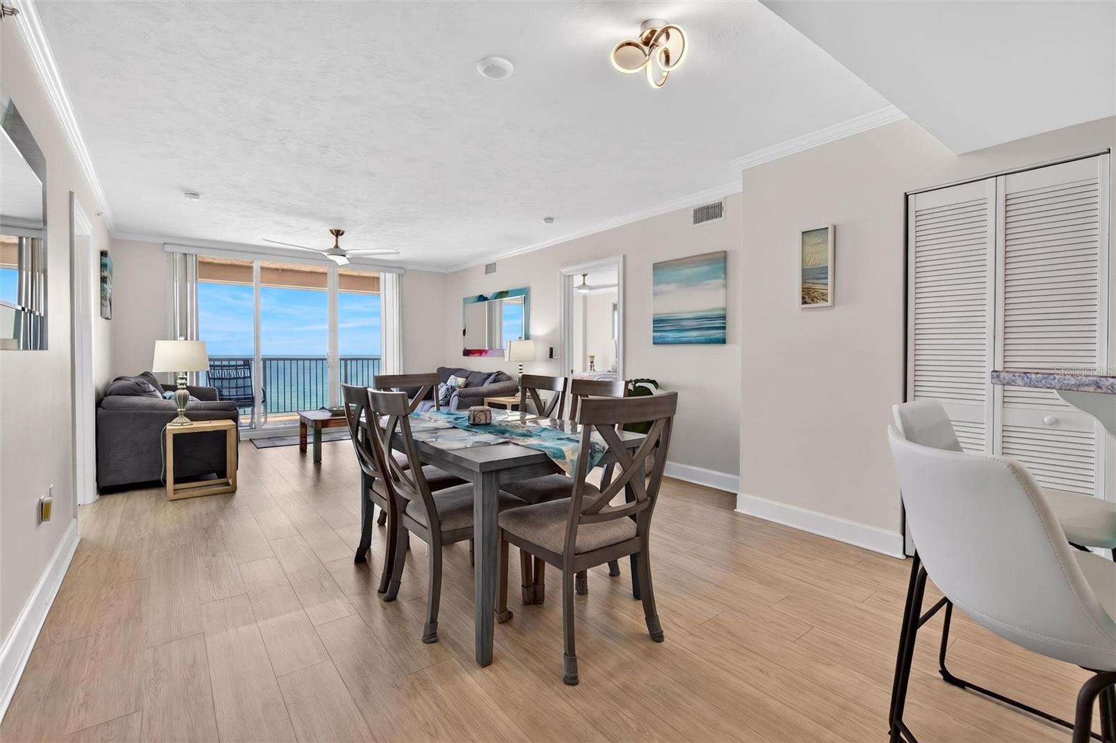 DIMUCCI TWIN TOWERS N & S - Residential
