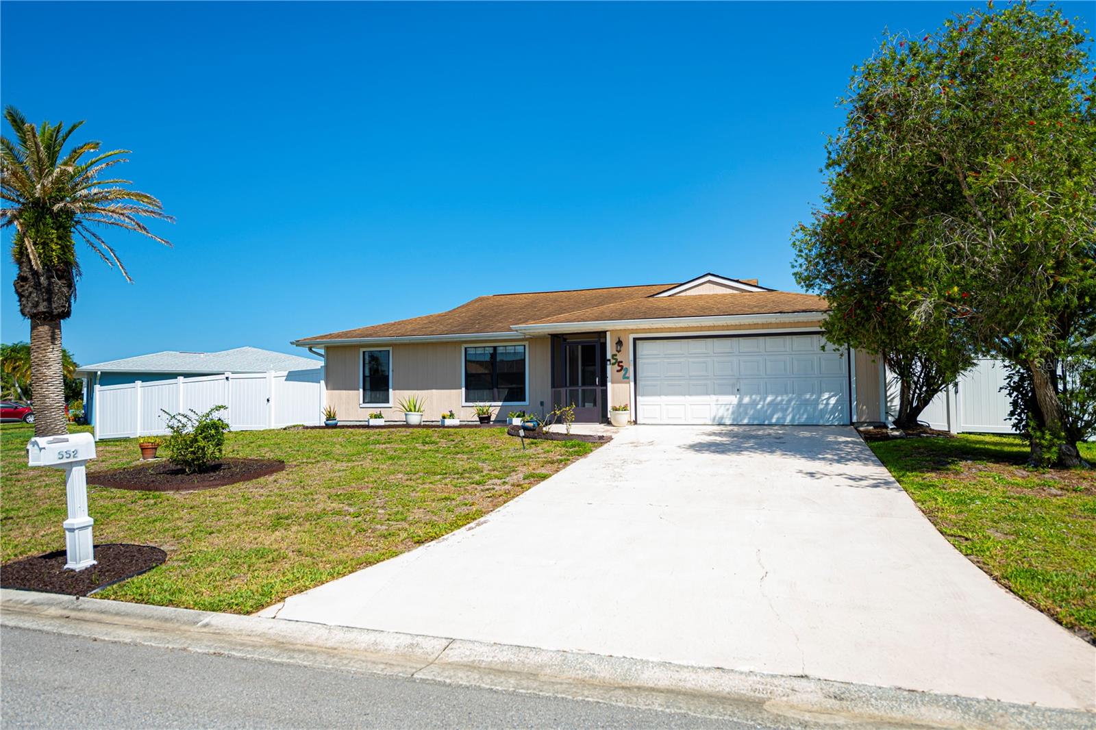552 BELLAIRE DRIVE
