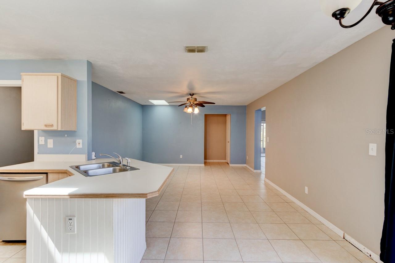 HARBOUR TOWN VILLAGE - Residential