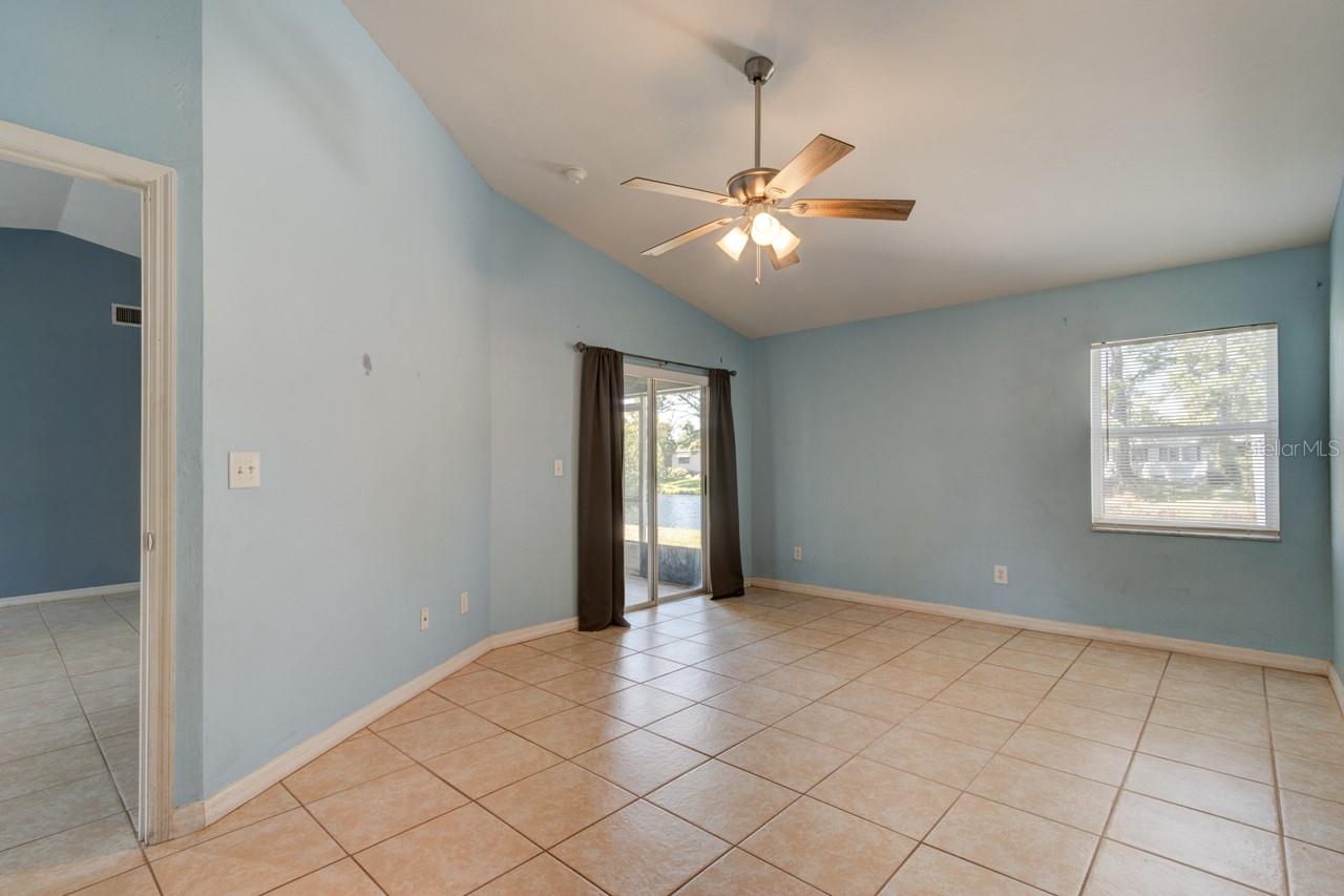 HARBOUR TOWN VILLAGE - Residential