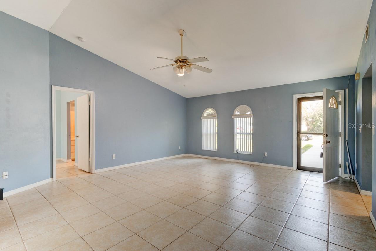 HARBOUR TOWN VILLAGE - Residential