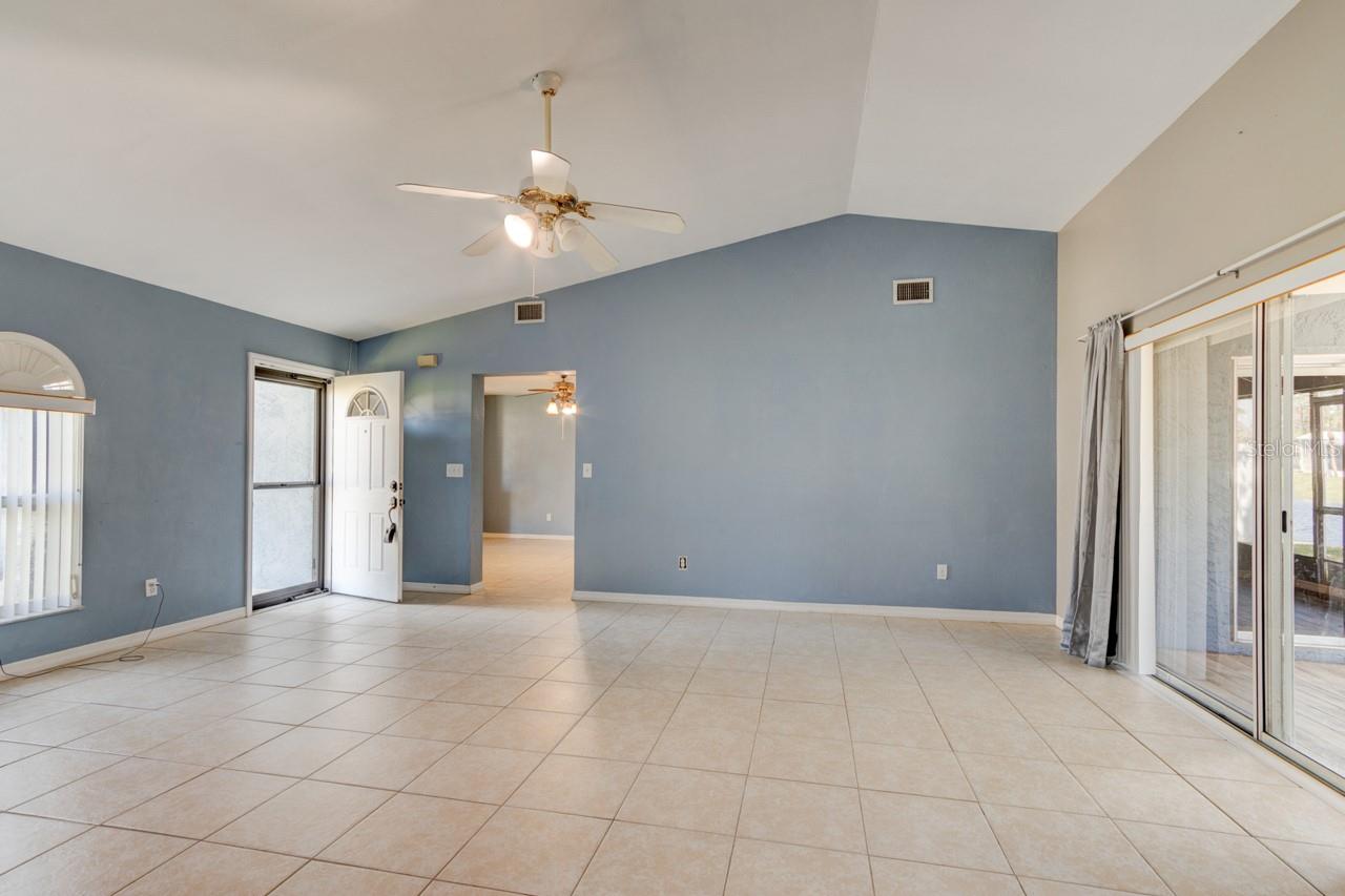 HARBOUR TOWN VILLAGE - Residential