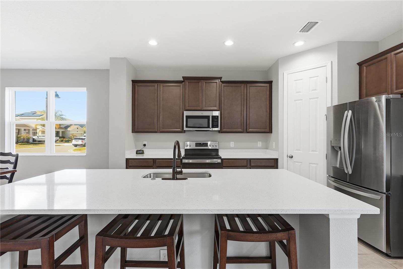 HANOVER LAKES PH 4 - Residential