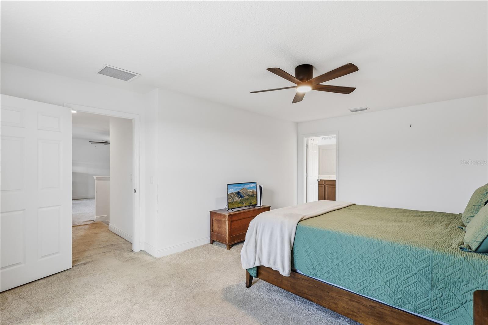 HANOVER LAKES PH 4 - Residential