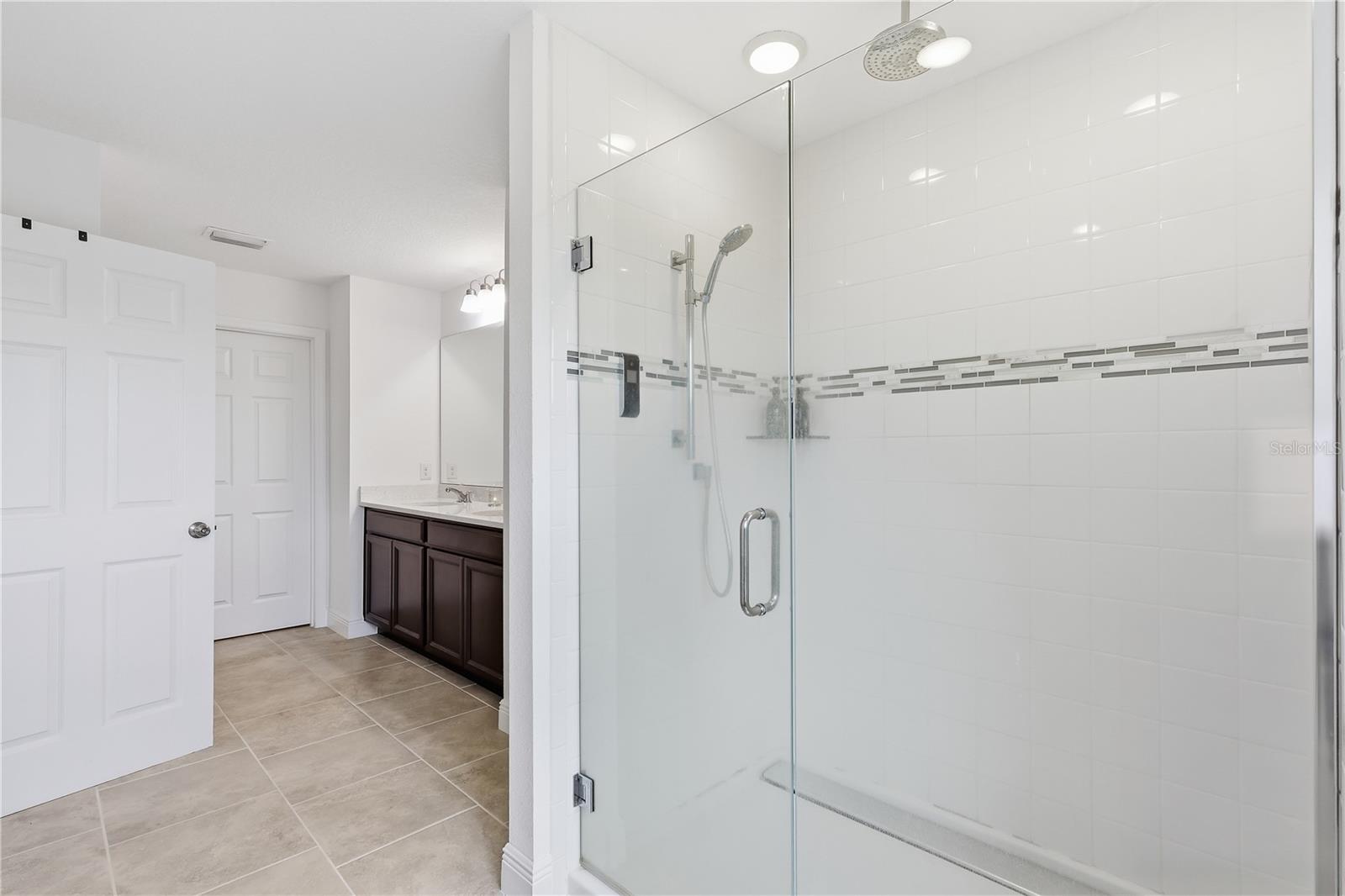 HANOVER LAKES PH 4 - Residential