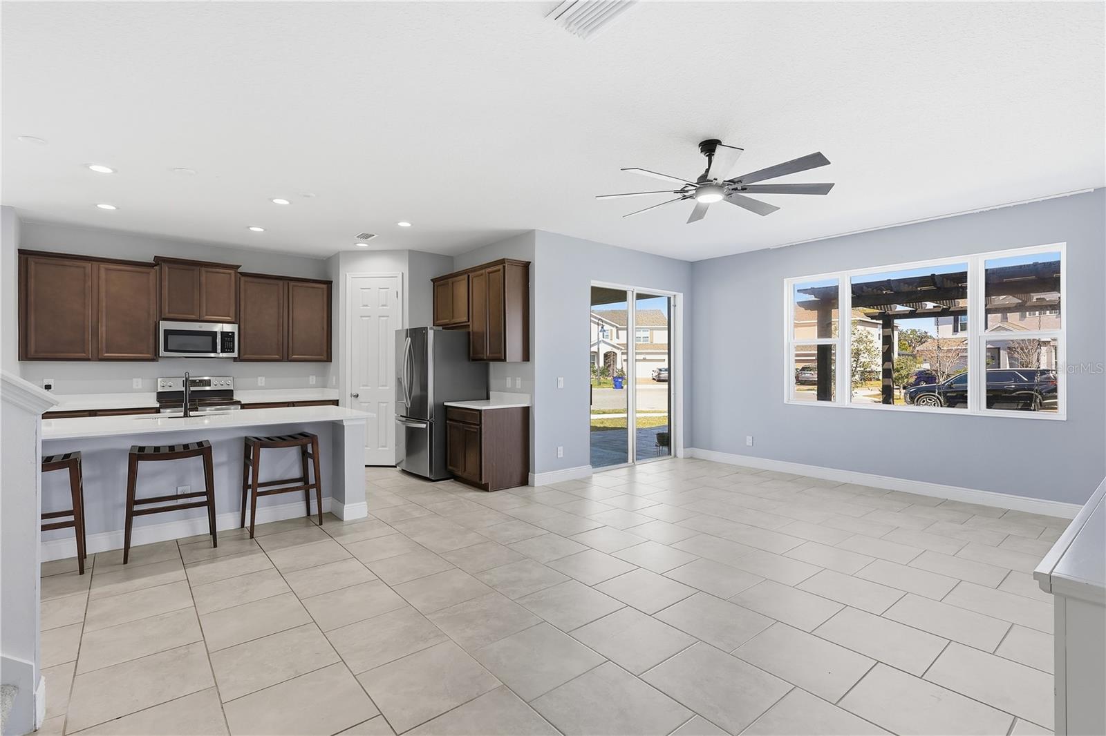 HANOVER LAKES PH 4 - Residential