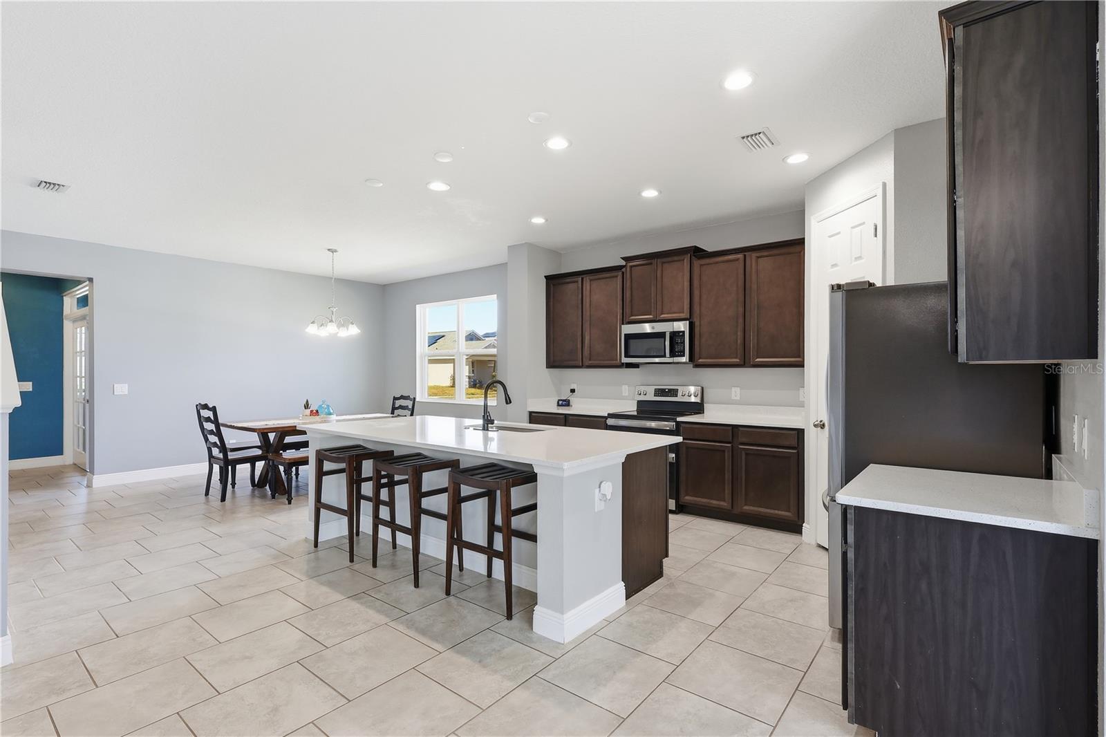 HANOVER LAKES PH 4 - Residential