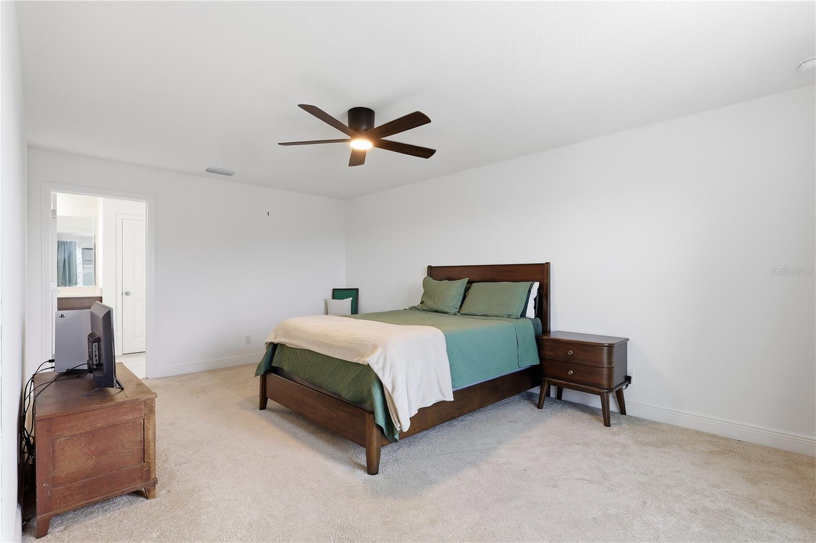 HANOVER LAKES PH 4 - Residential