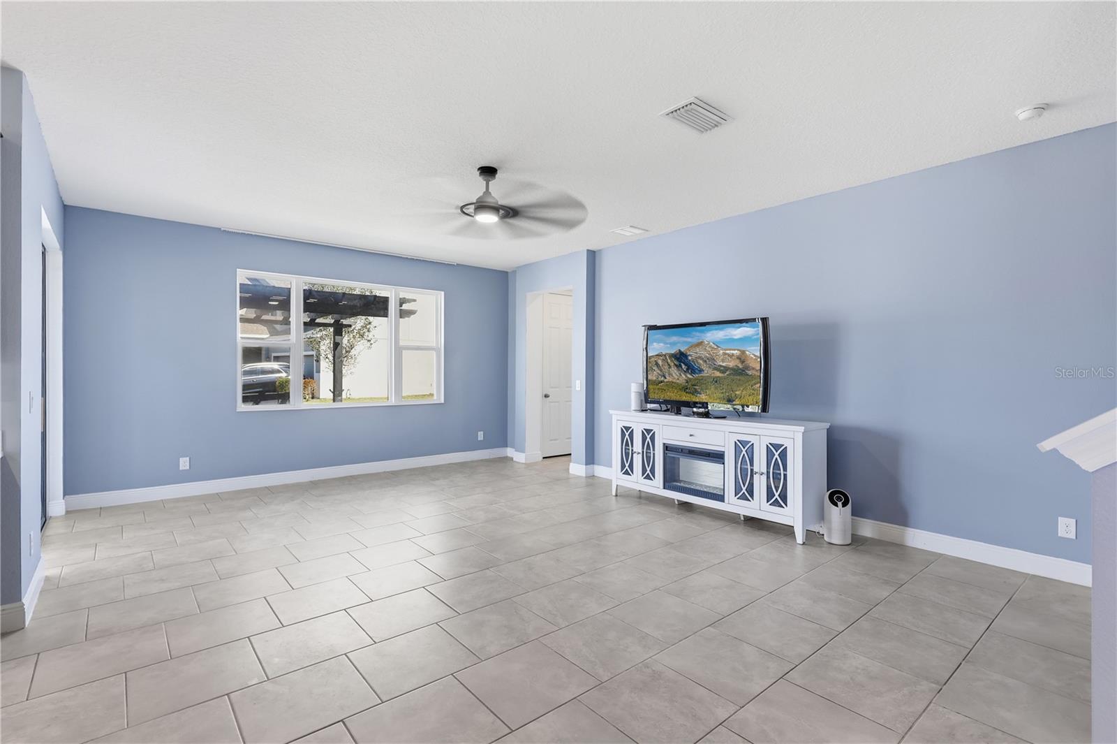 HANOVER LAKES PH 4 - Residential