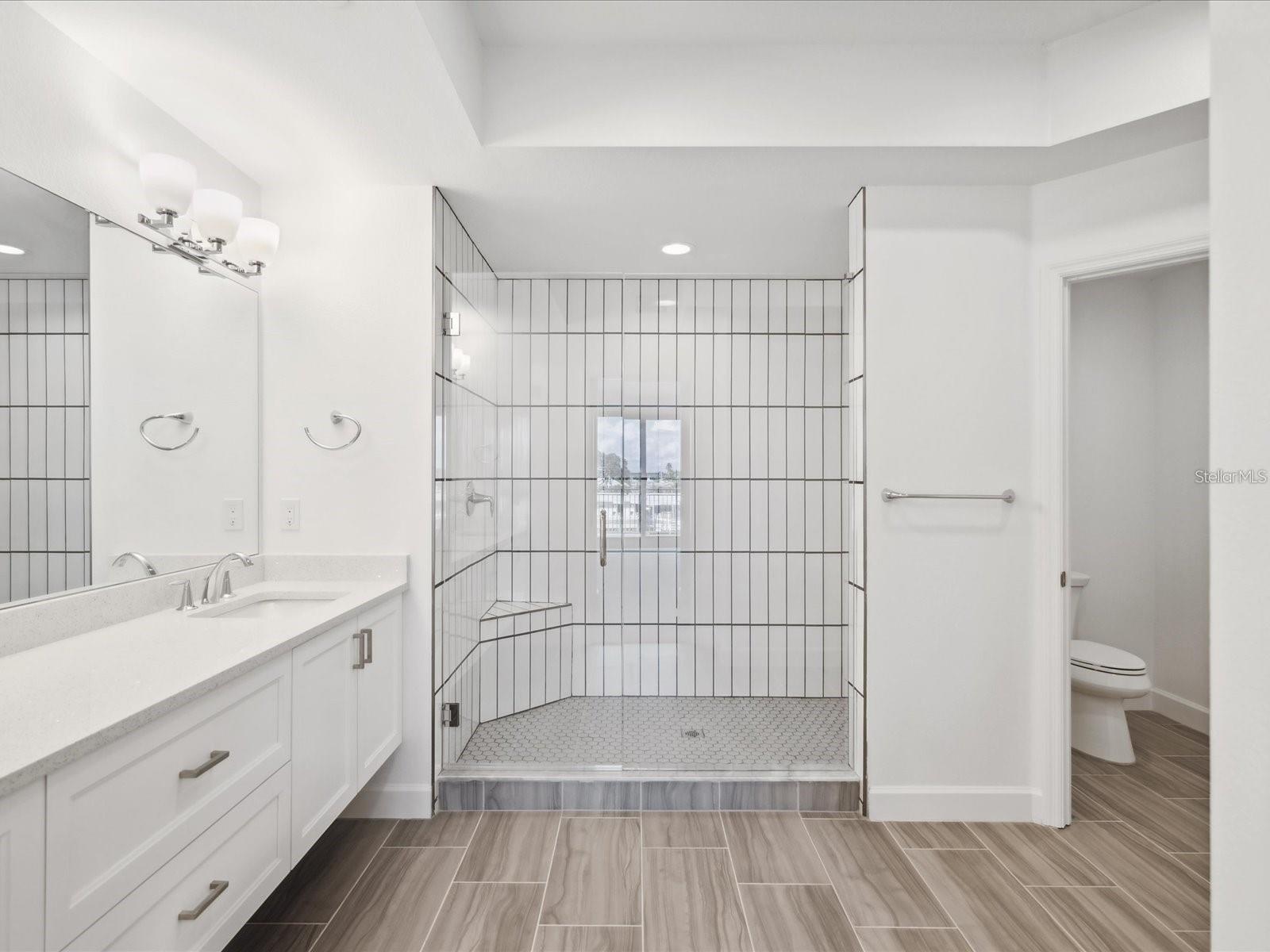 DOLPHIN HARBOUR CONDO - Residential