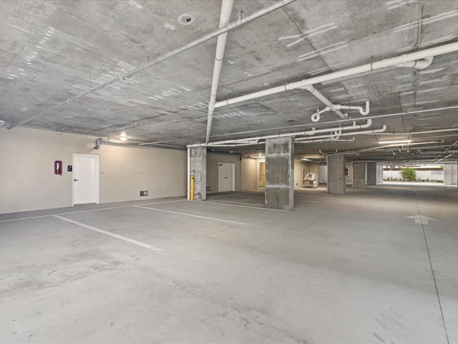 DOLPHIN HARBOUR CONDO - Residential