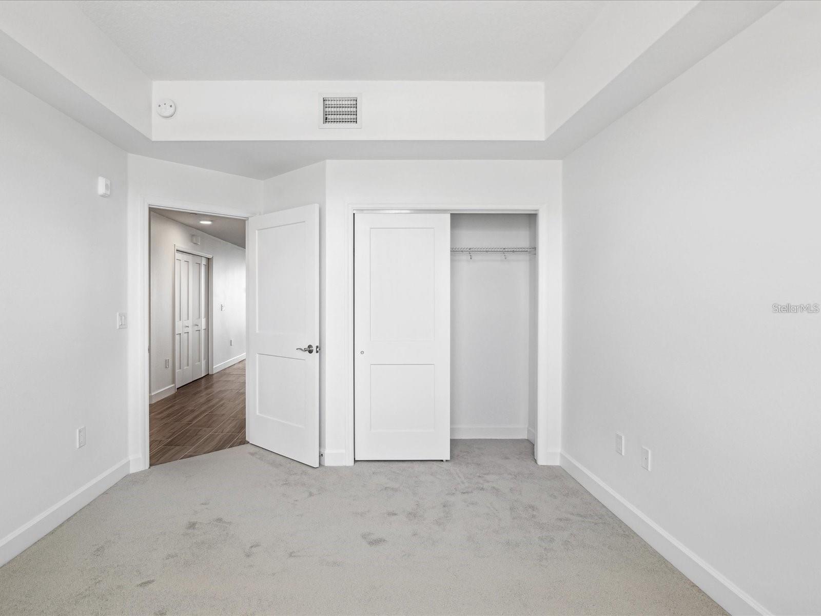 DOLPHIN HARBOUR CONDO - Residential