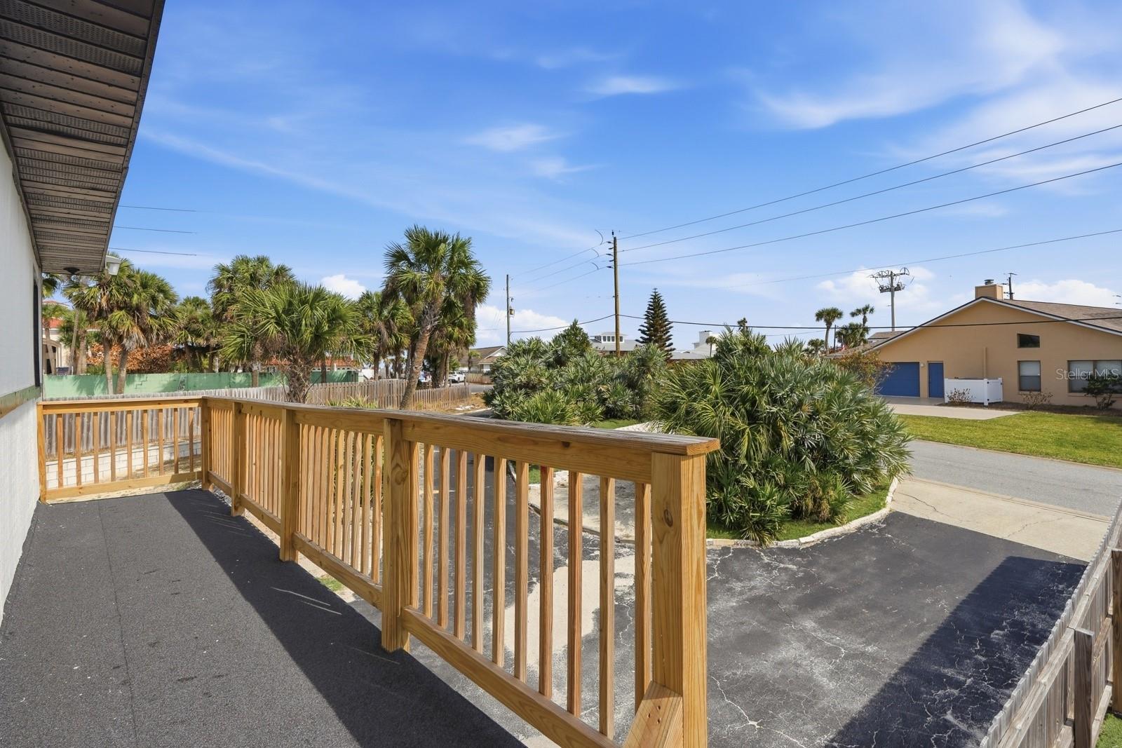 ROYAL DUNES - Residential