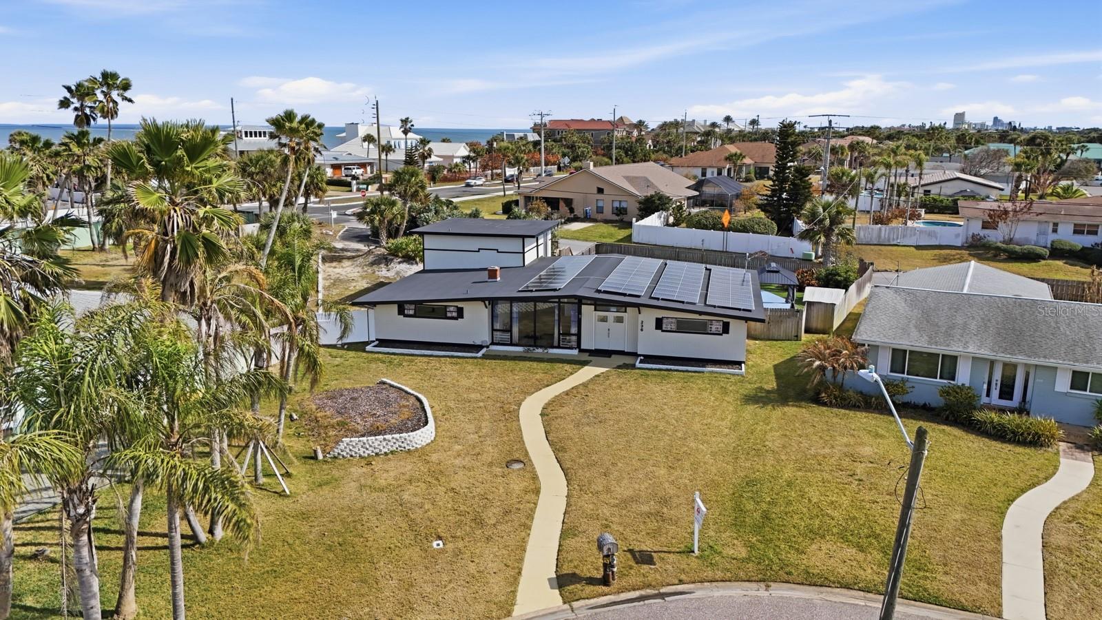 ROYAL DUNES - Residential