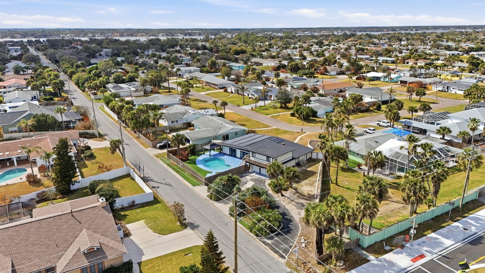 ROYAL DUNES - Residential