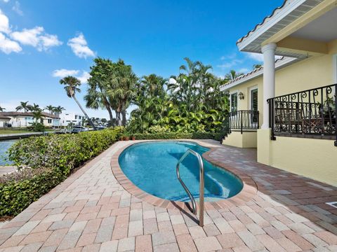 Tiny photo for 573 Spinnaker Lane, Longboat Key, FL 34228 (MLS # A4668083)