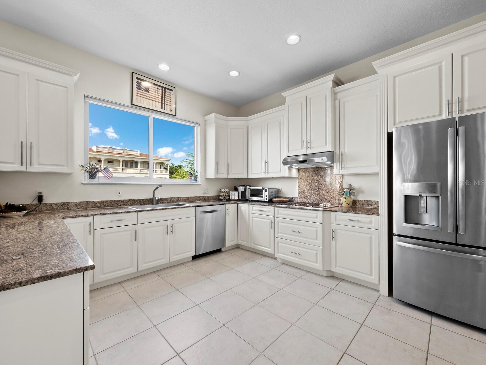 COUNTRY CLUB SHORES SEC 02 - Residential