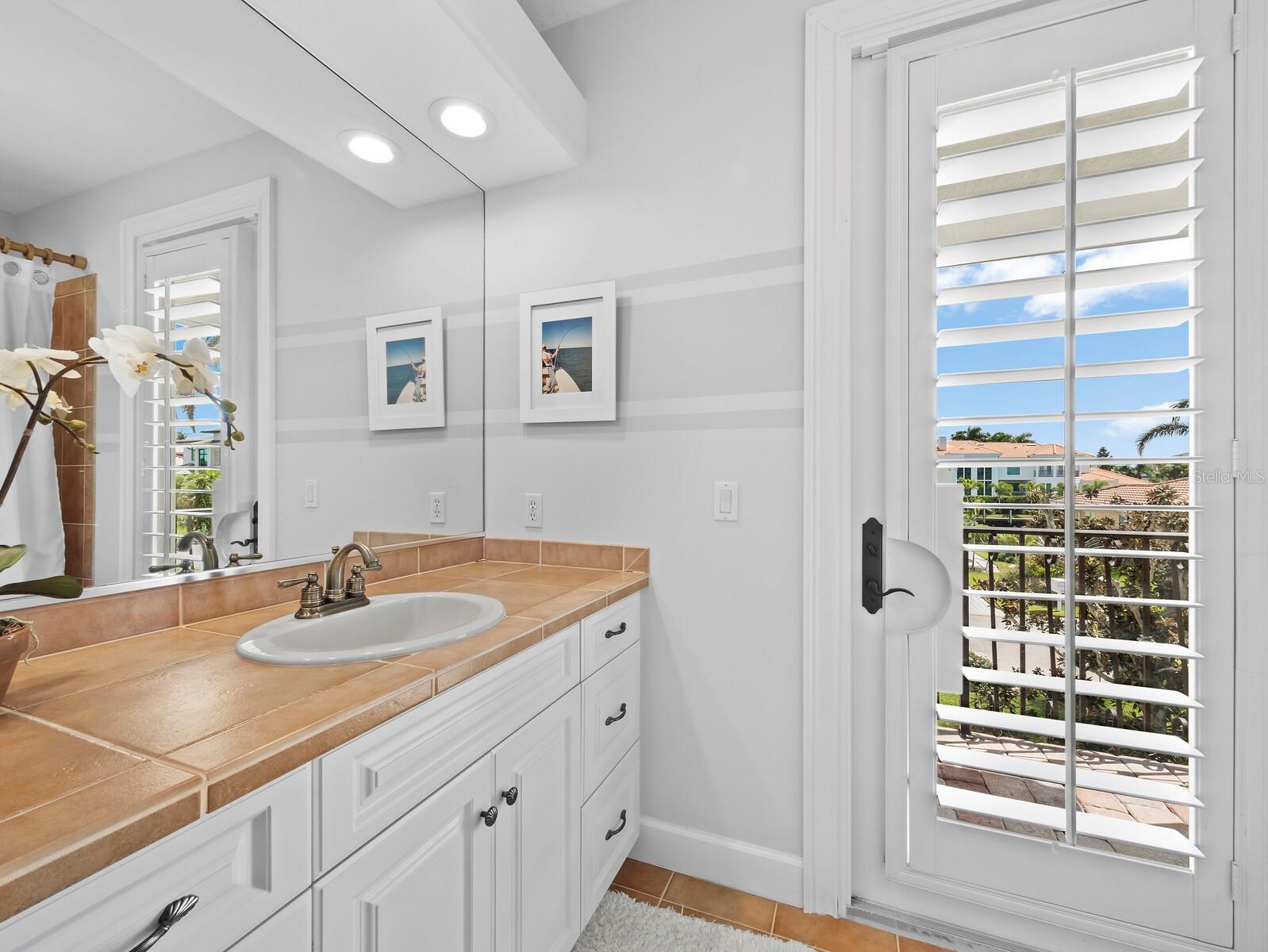 COUNTRY CLUB SHORES SEC 02 - Residential