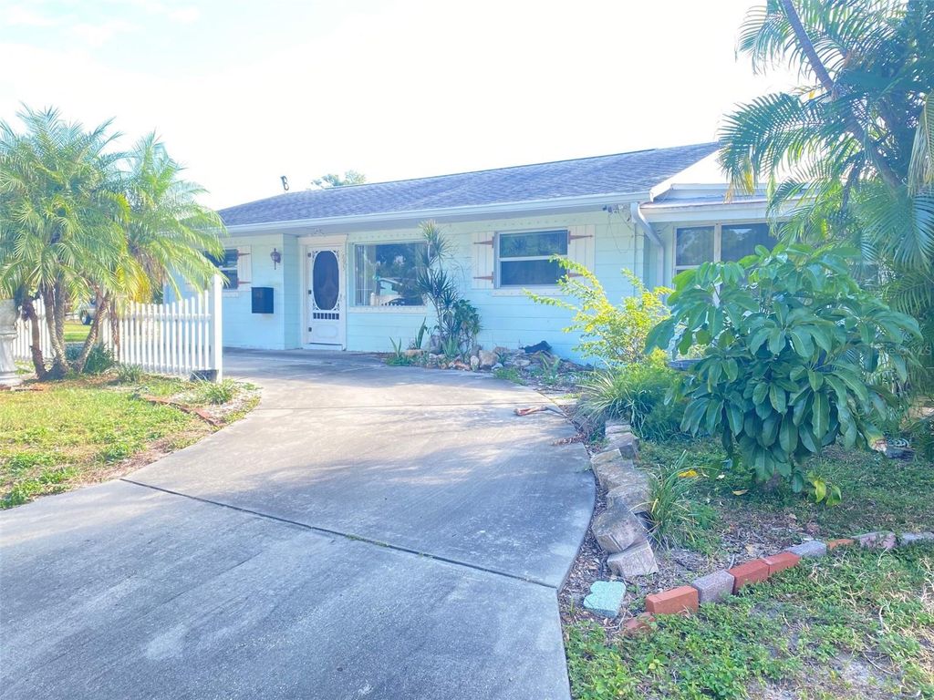 Photo of 695 41st Street N, St Petersburg, FL 33713 (MLS # TB8440920)