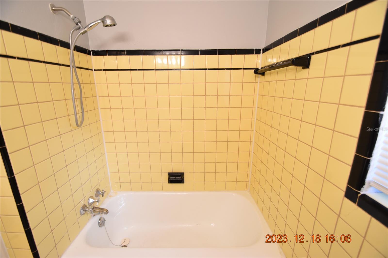 PINE BROOK HIGHLANDS - Residential Lease