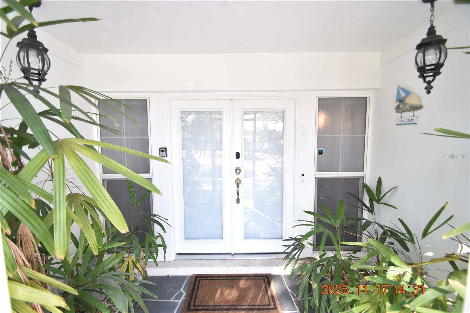 APOLLO BEACH UNIT TWO - Residential Lease