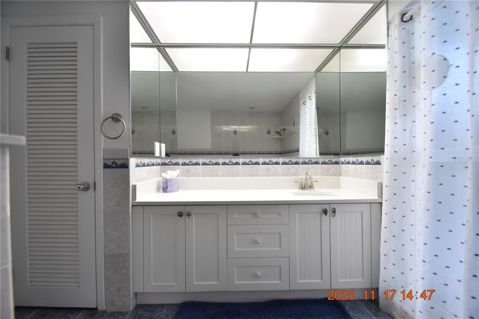 APOLLO BEACH UNIT TWO - Residential Lease