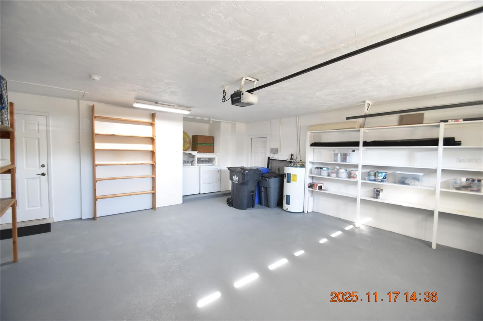 APOLLO BEACH UNIT TWO - Residential Lease