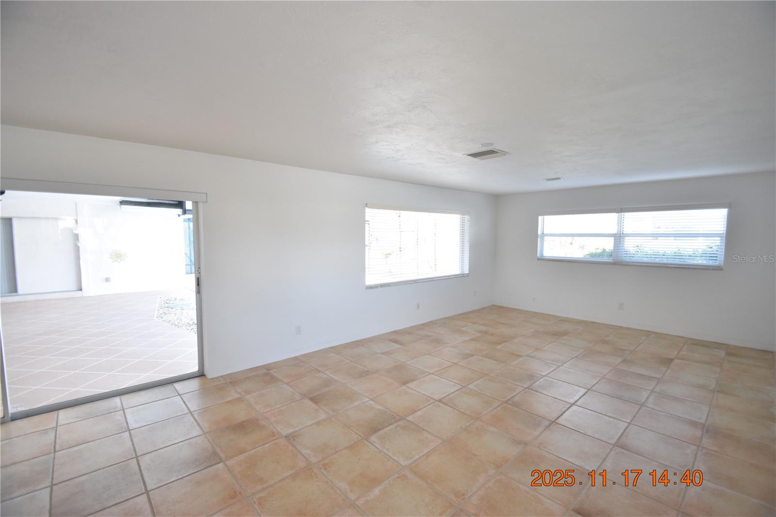 APOLLO BEACH UNIT TWO - Residential Lease