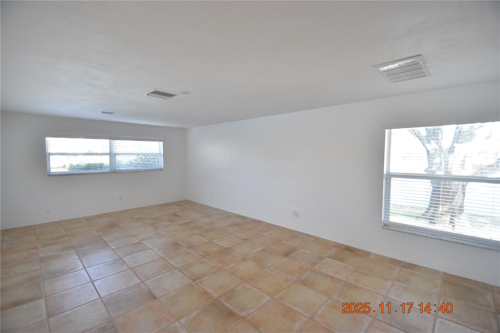 APOLLO BEACH UNIT TWO - Residential Lease