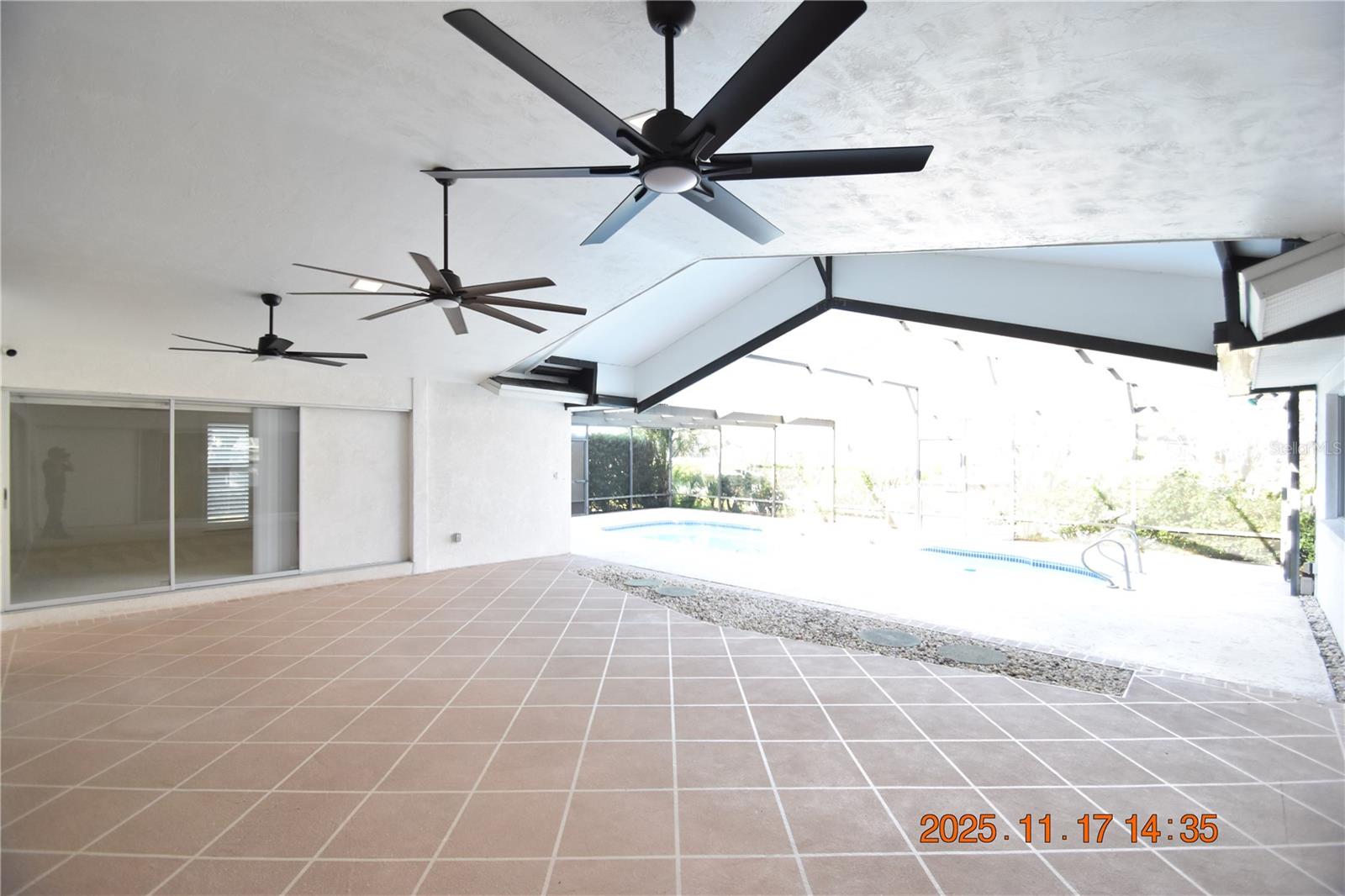 APOLLO BEACH UNIT TWO - Residential Lease