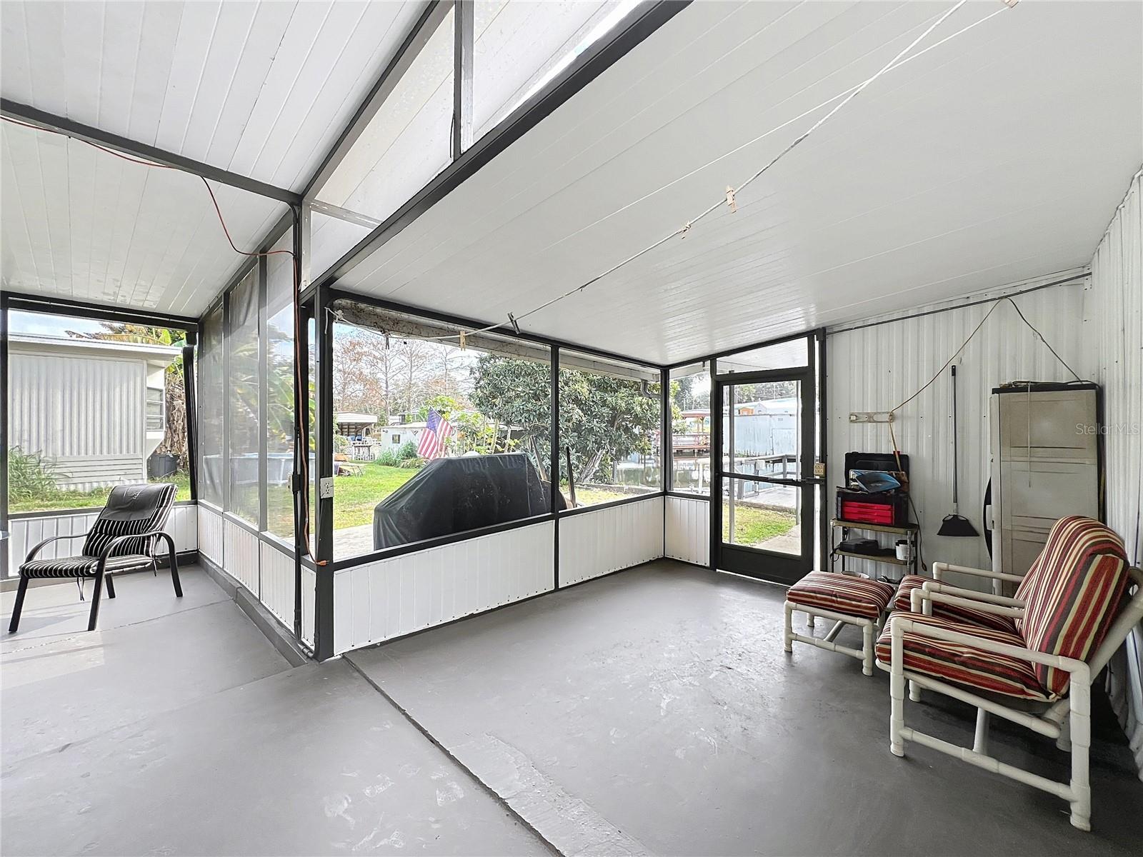 EAST LAKE HARRIS ESTATES - Residential