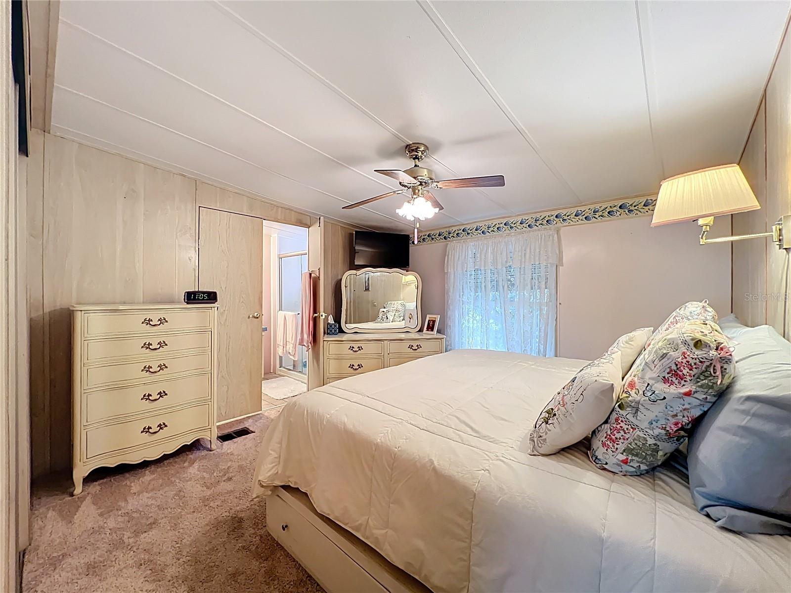 EAST LAKE HARRIS ESTATES - Residential