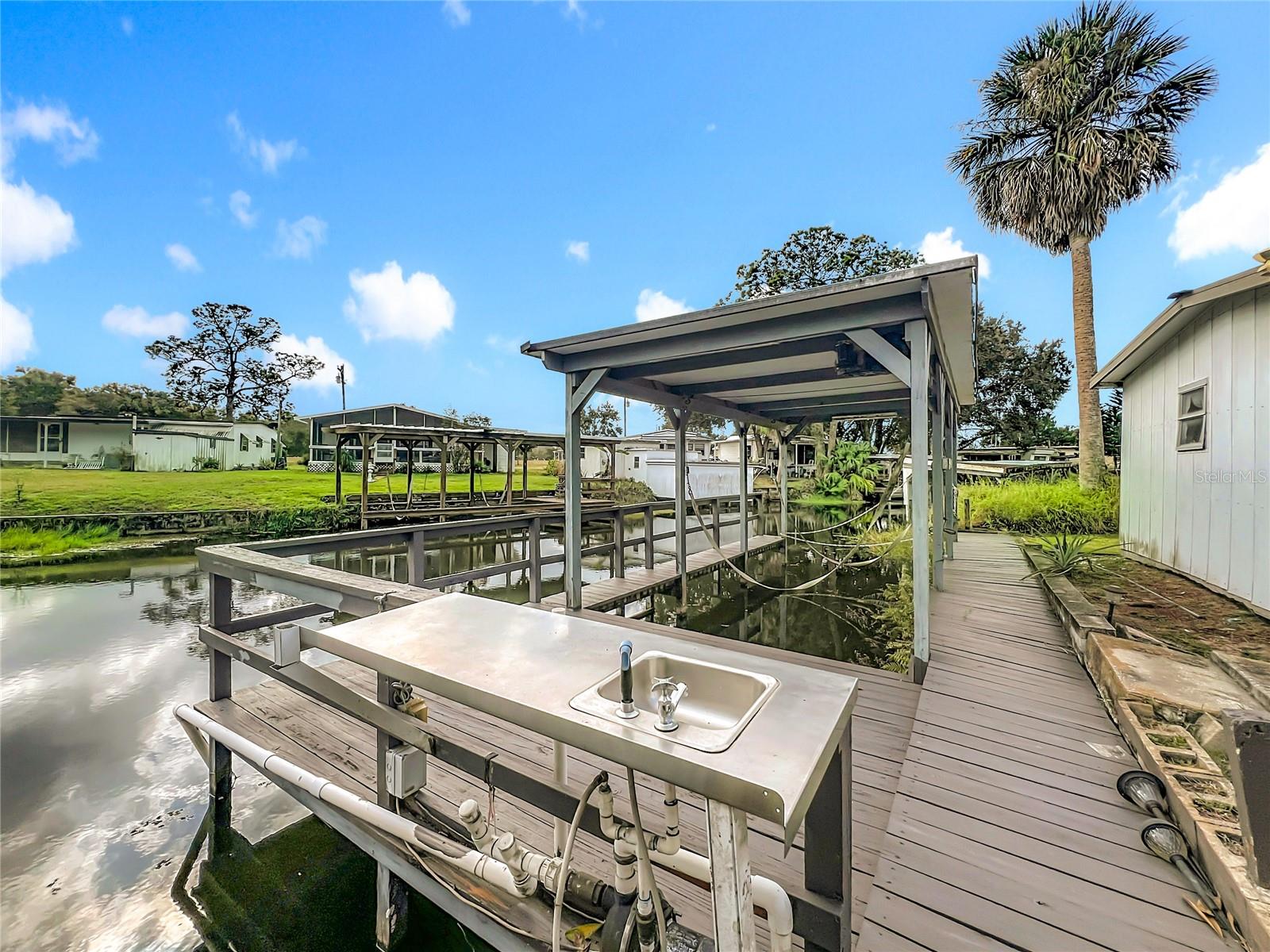 EAST LAKE HARRIS ESTATES - Residential