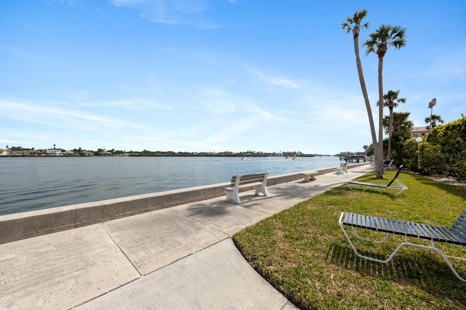 HARBOR TOWERS Y & R - Residential