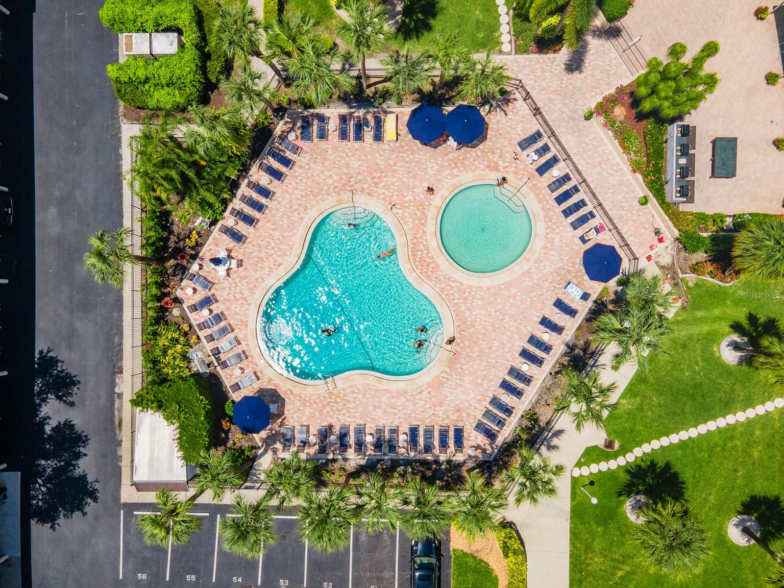 HARBOR TOWERS Y & R - Residential