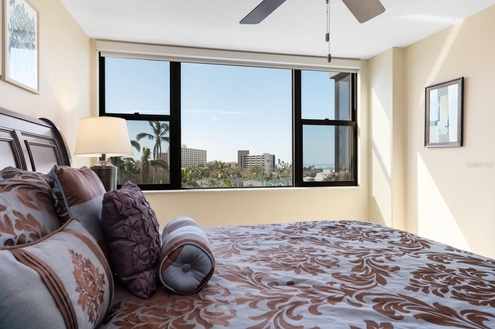 HARBOR TOWERS Y & R - Residential