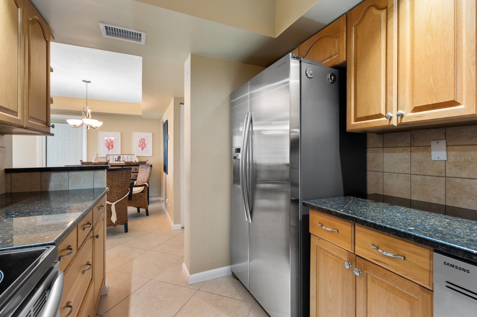 HARBOR TOWERS Y & R - Residential