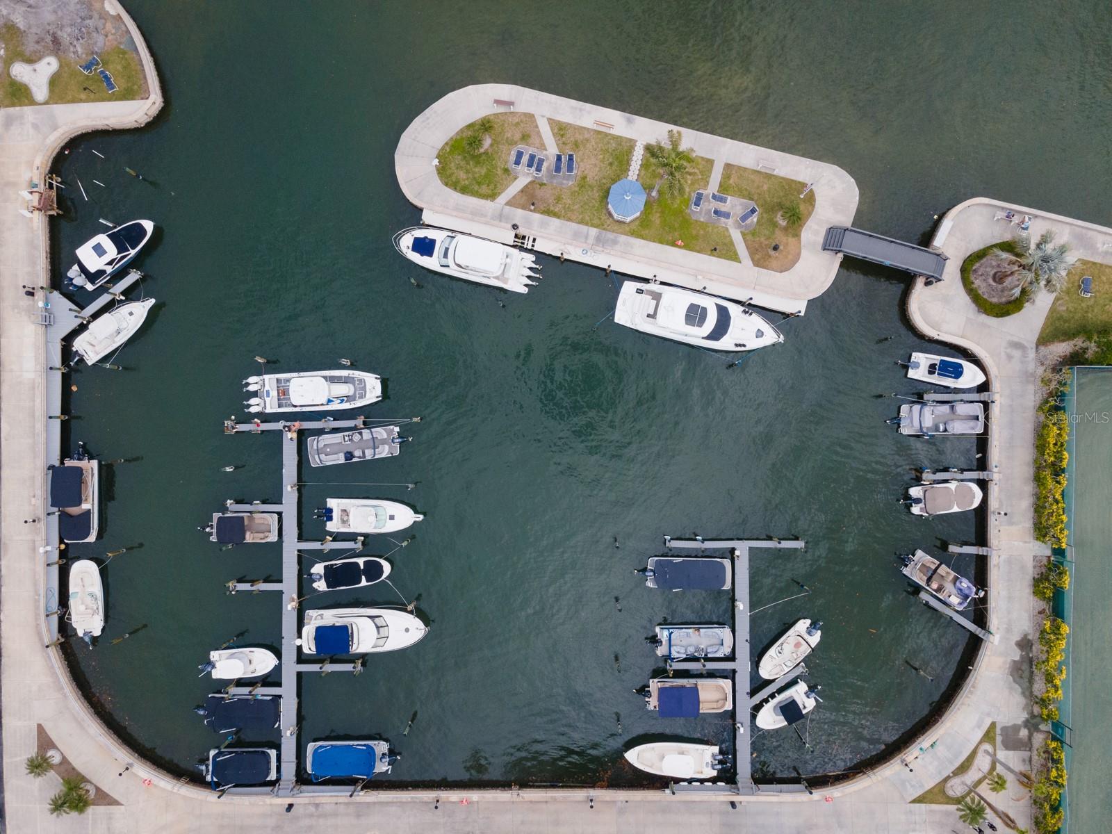 HARBOR TOWERS Y & R - Residential