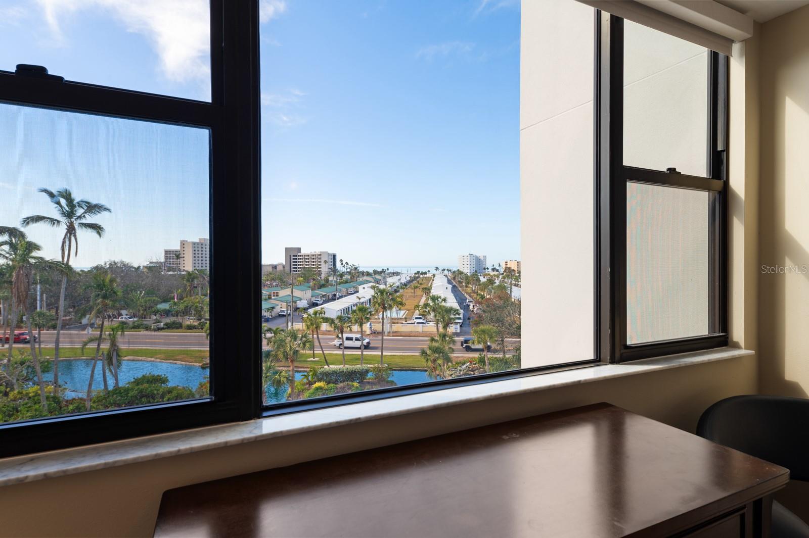 HARBOR TOWERS Y & R - Residential