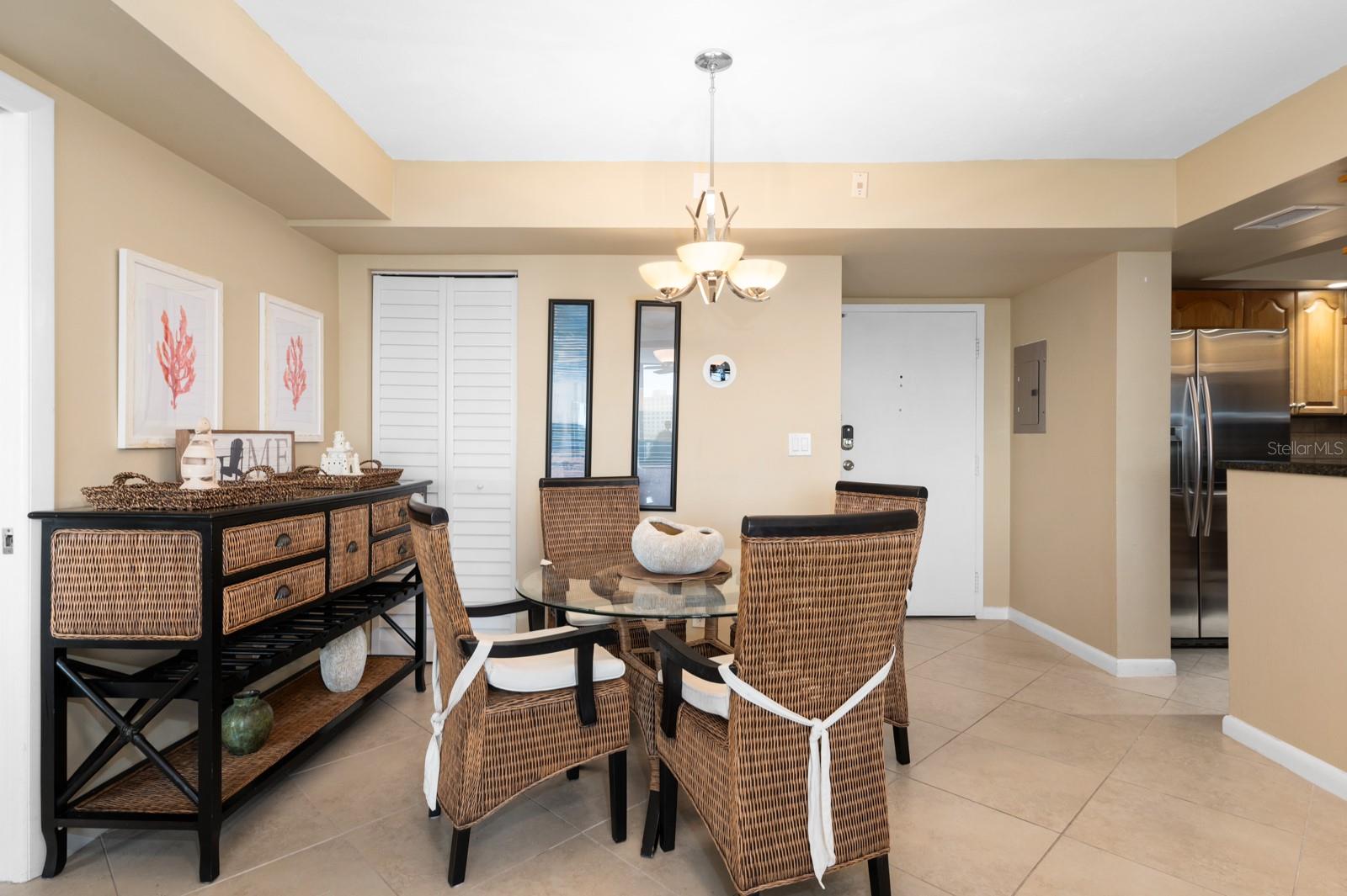 HARBOR TOWERS Y & R - Residential