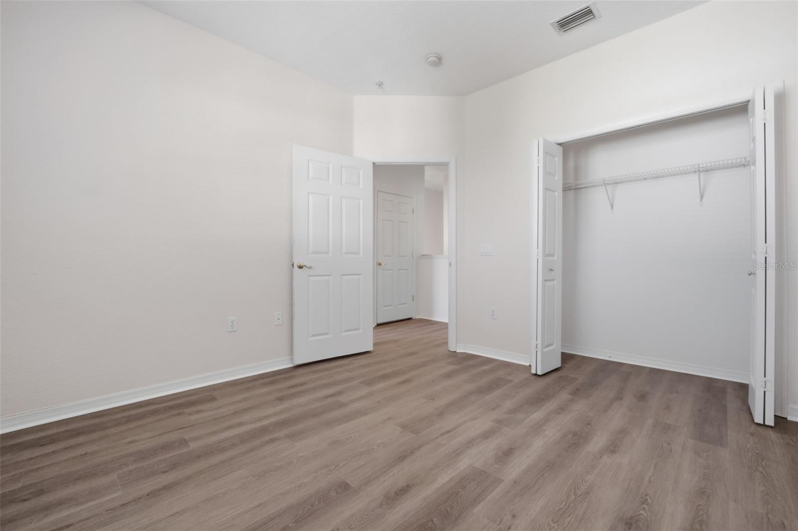 RIVERBAY TWNHMS PH TWO - Residential Lease