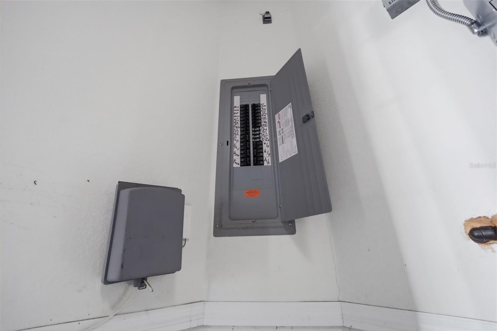 RIVERBAY TWNHMS PH TWO - Residential Lease