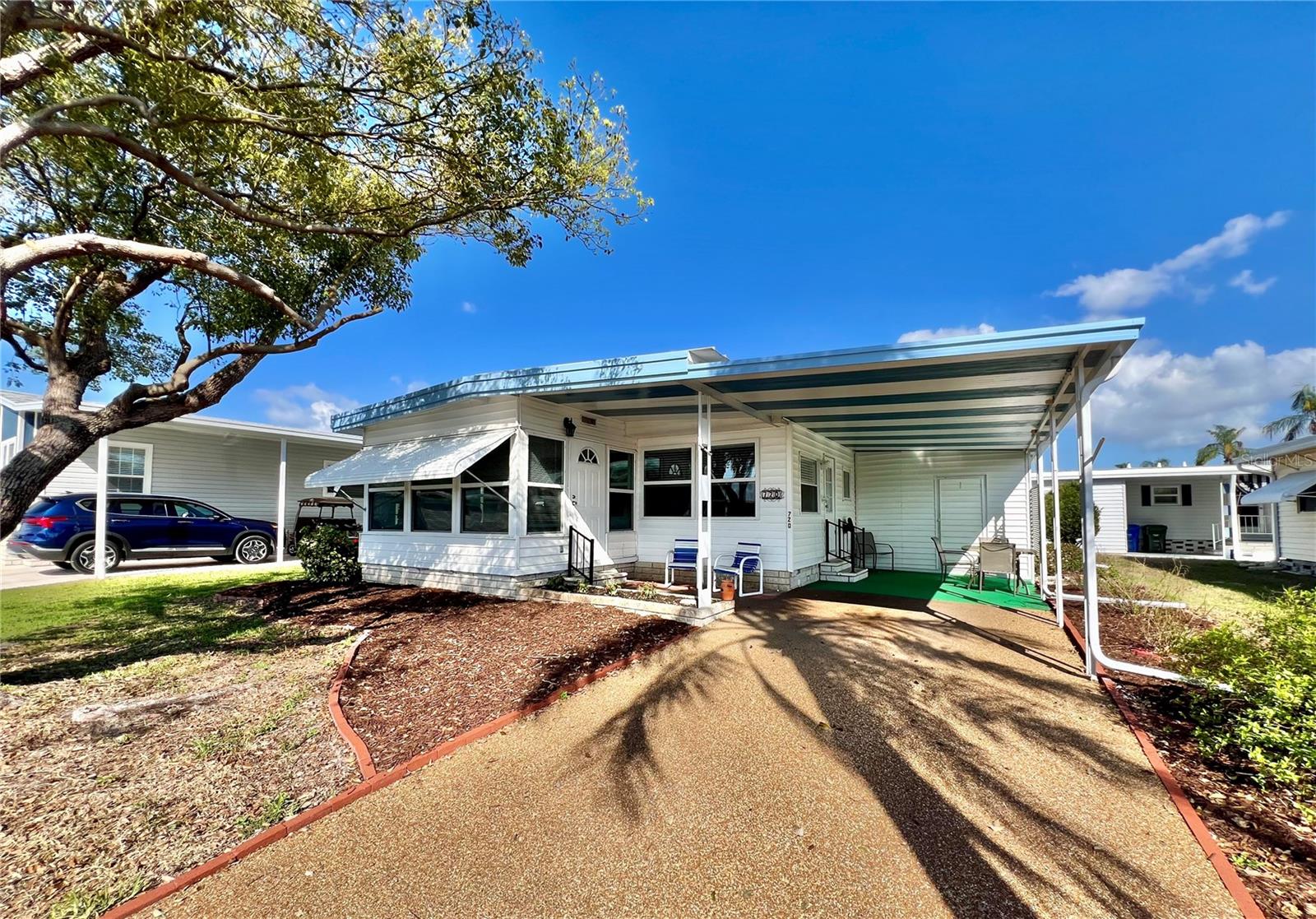 1100 BELCHER ROAD S 720