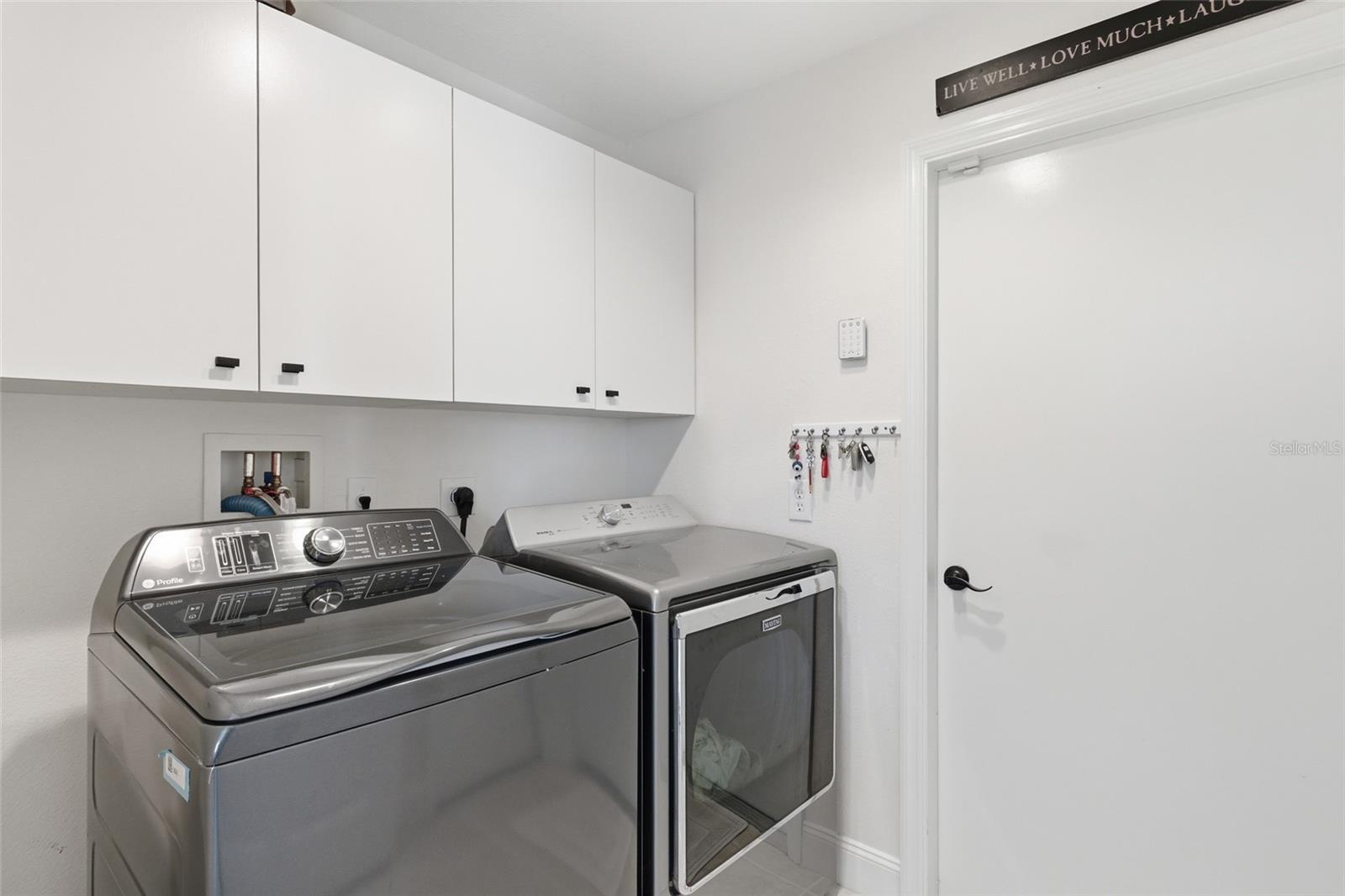 ROTONDA WEST BROADMOOR - Residential